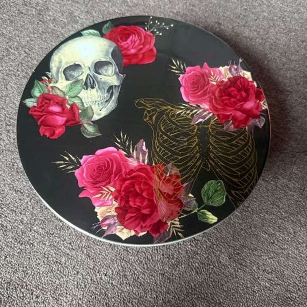 Monterey Bay Gothic Skull & Rose Porcelain Cake Stand - 10.75
